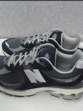 New Balance Navy, Gray & White 2002R Athletic Sneakers